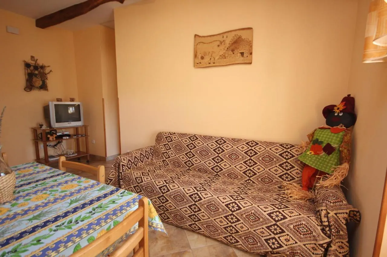 Holiday House With A Swimming Pool Cepic, Central Istria - Sredisnja Istra - 7404 Pulgarija Cepic كرواتيا
